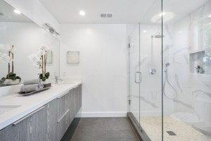 Salle de bain corian bois blanche